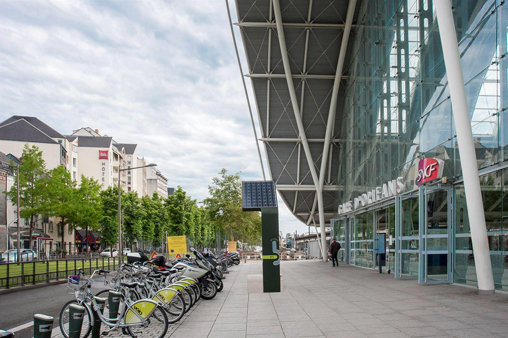 Hotel Ibis Orleans Centre Gare Exterior foto