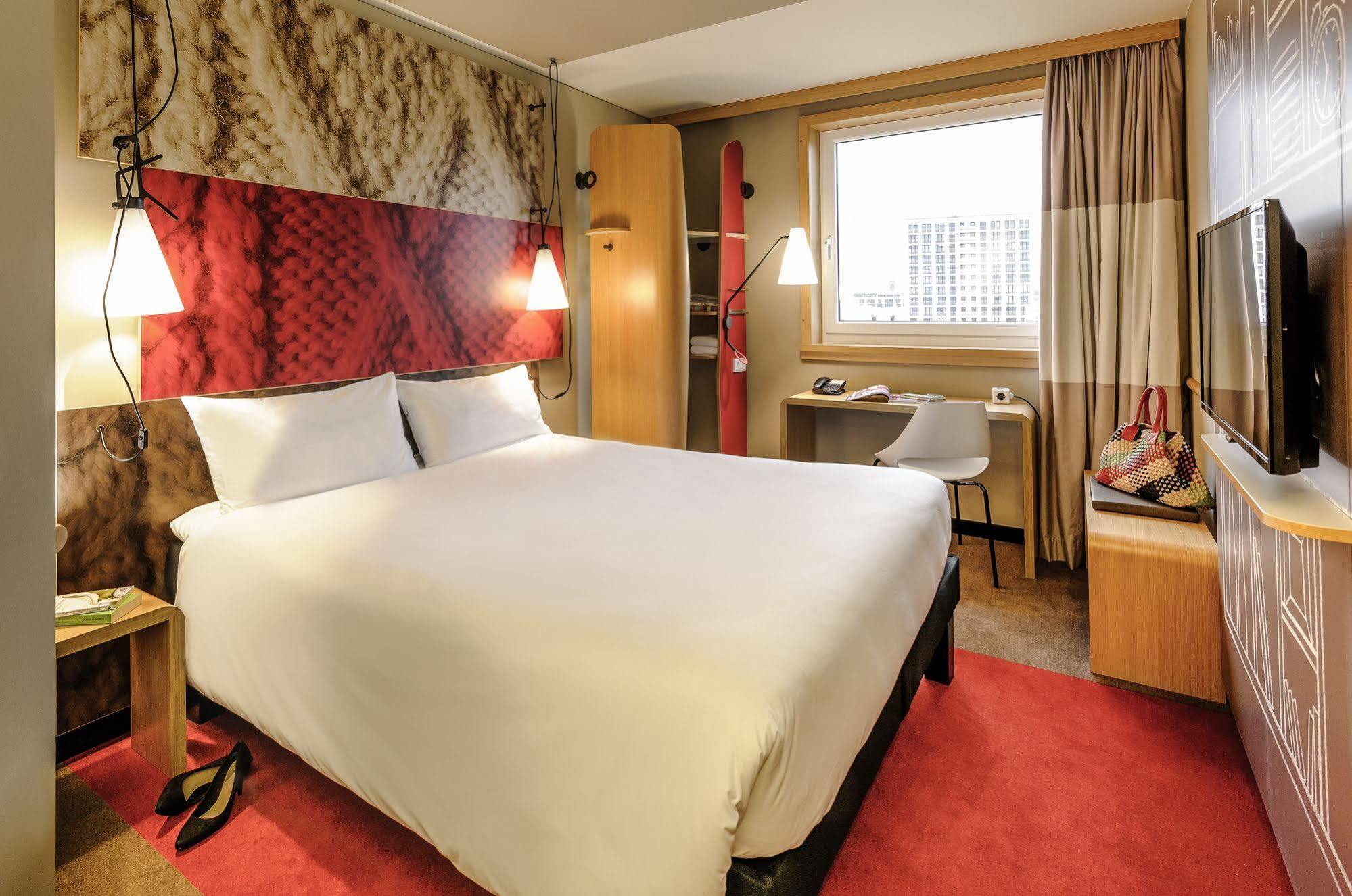 Hotel Ibis Orleans Centre Gare Exterior foto
